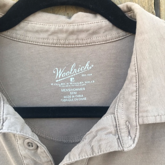 Mens medium Woolrich beige polo - Picture 2 of 5